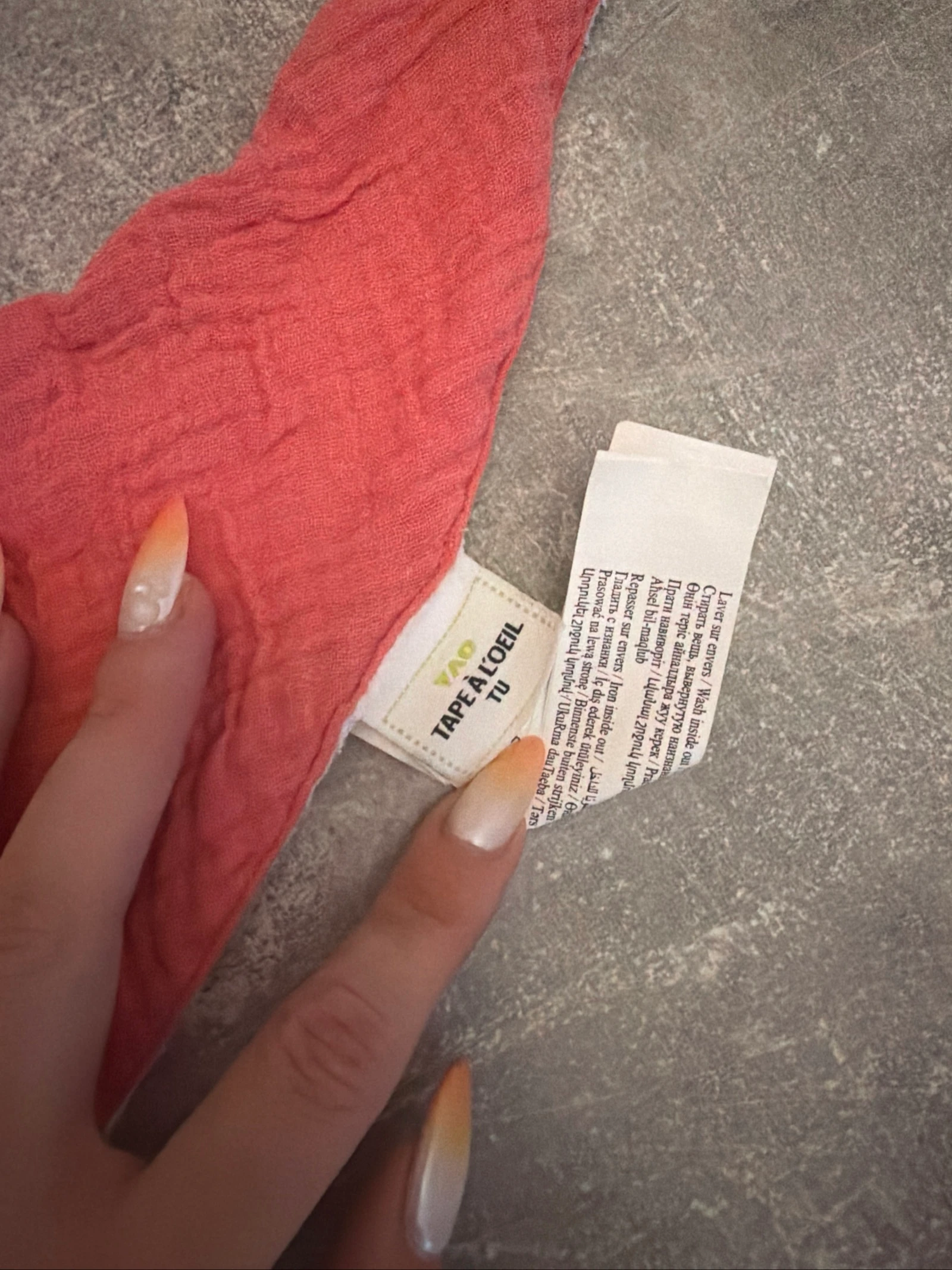 Bavoir roze koraal tape à l’œil zeer mooie staat – photo 2
